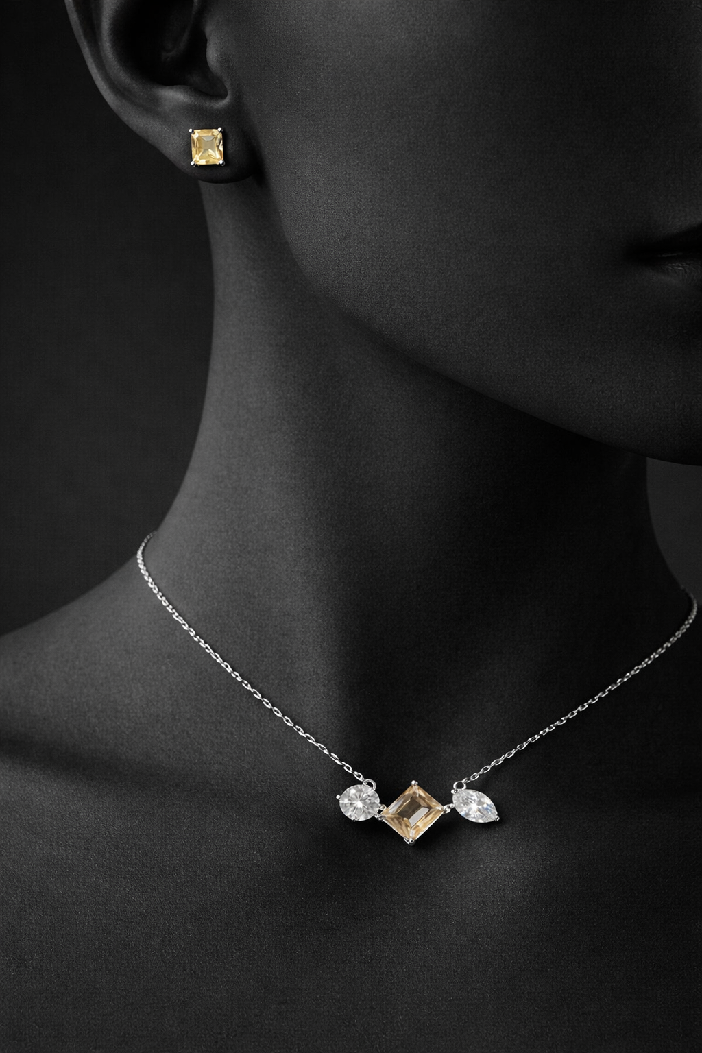Seren Tri-Stone pendant